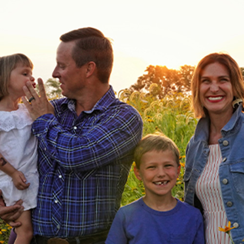 David and Christy Borrowman of Pastvina Acres in Smithfi eld, Missouri were named Niman Ranch’s  2023 Sustainable Farm of the Year for their ongoing commitment to the principles of regenerative agriculture and sustainability.